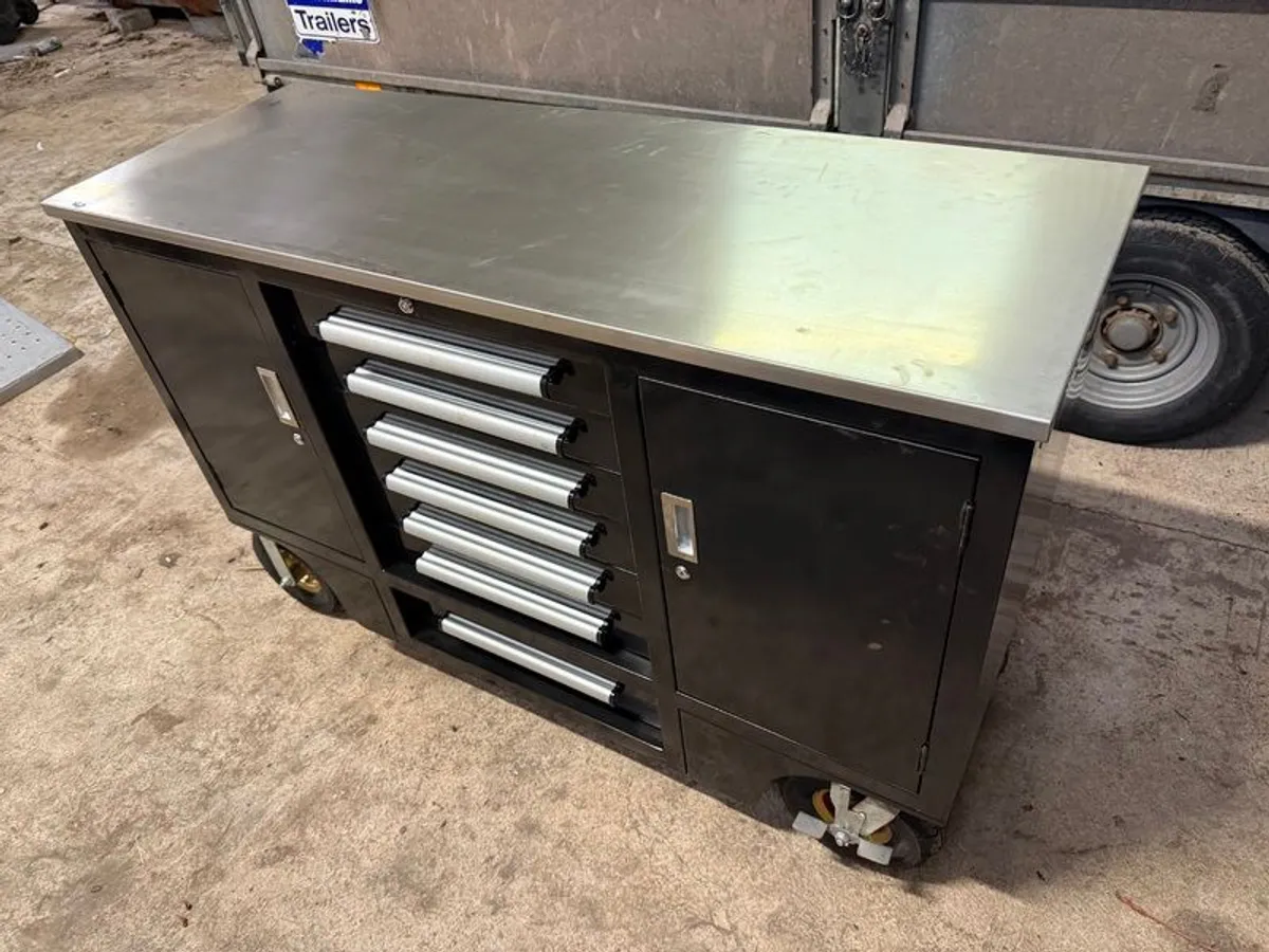 New Heavy Duty Mobile Tool Box - Image 2