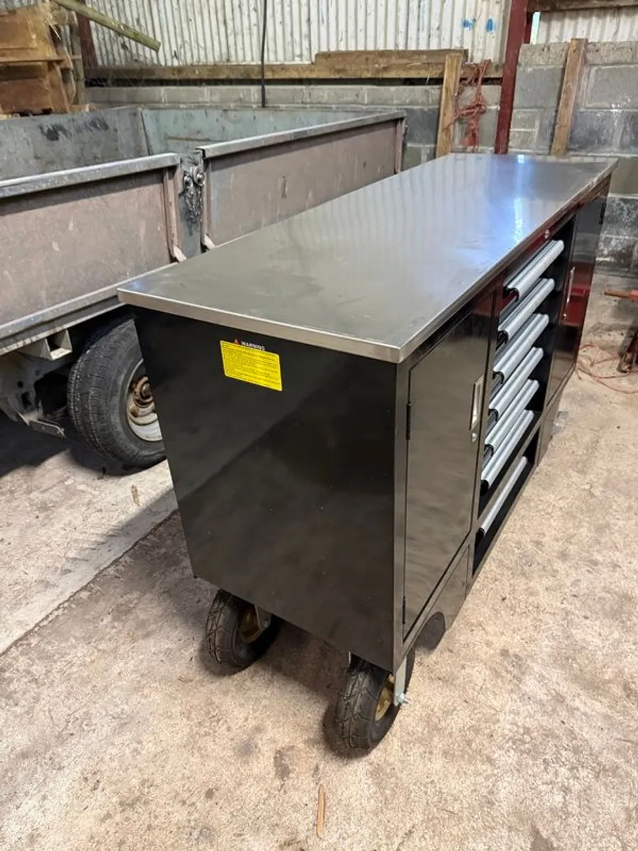 New Heavy Duty Mobile Tool Box - Image 3