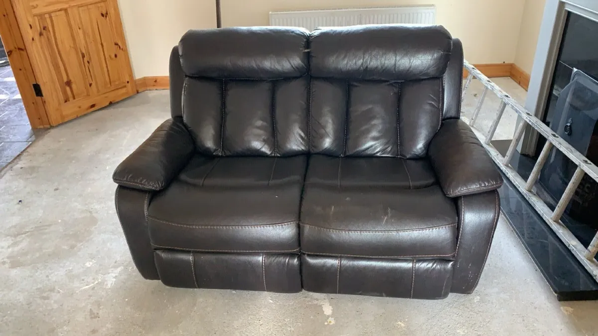 2 seater leather recliner - Image 1