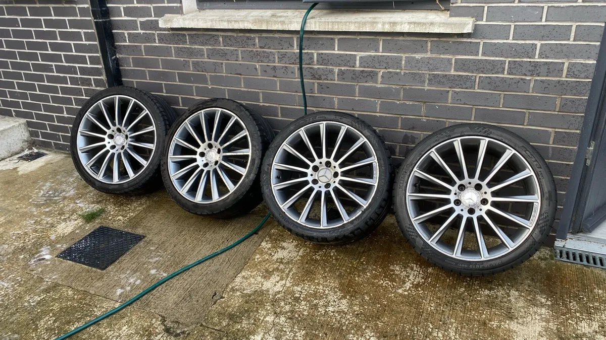 Mercedes Alloys size 19 inch - Image 1