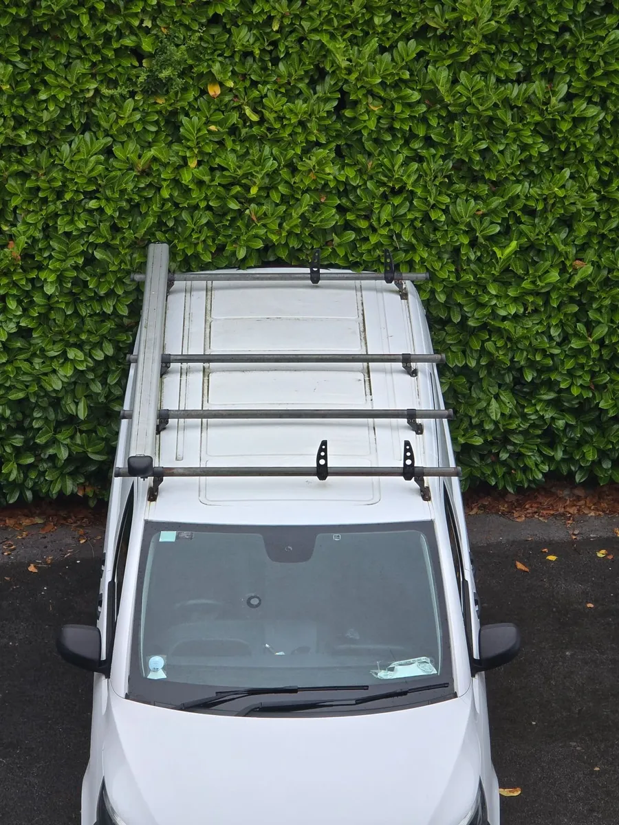 Mercedes Vito W447 Roof Bars + 3m Lockable Pipe Ca - Image 1