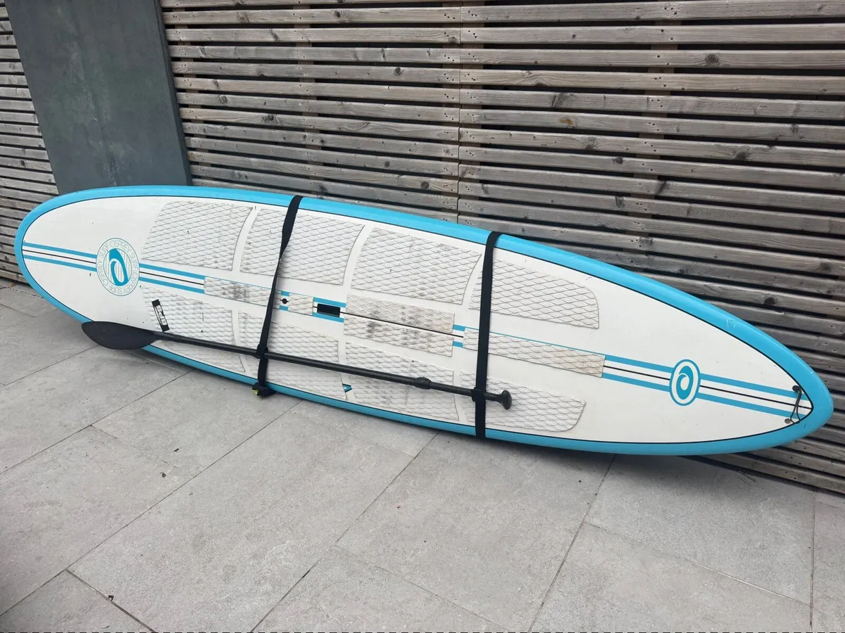 SUP SURFBOARD AND PADDLE - Image 2