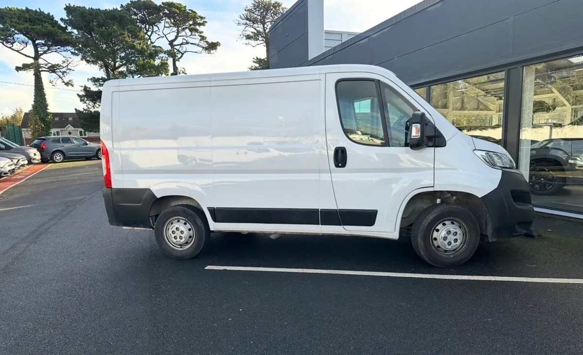 2022 Citroen Relay (low kms 51k) - Image 2
