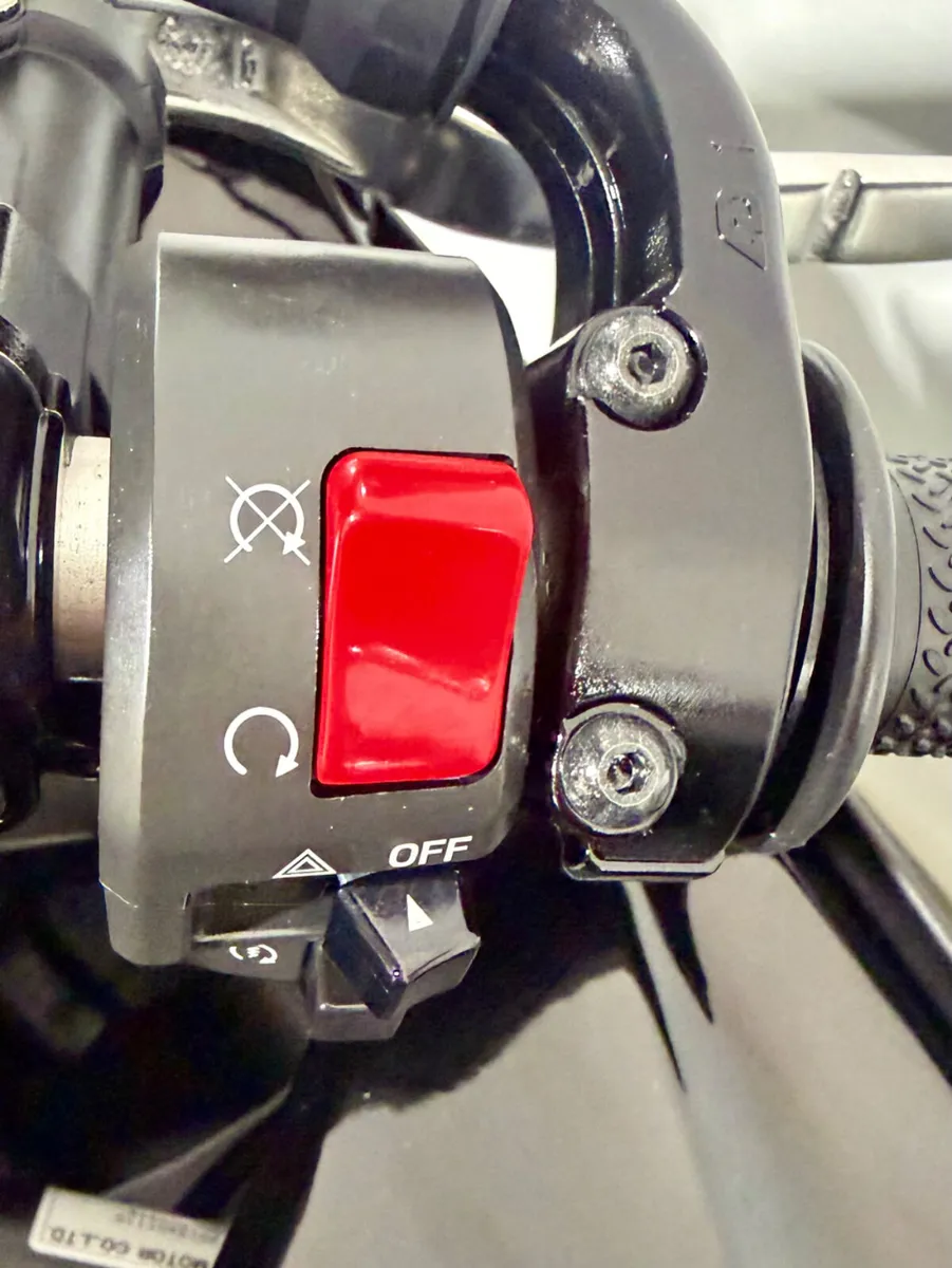 YAMAHA R7 2025 TRADE ISN WELCOME - Image 4