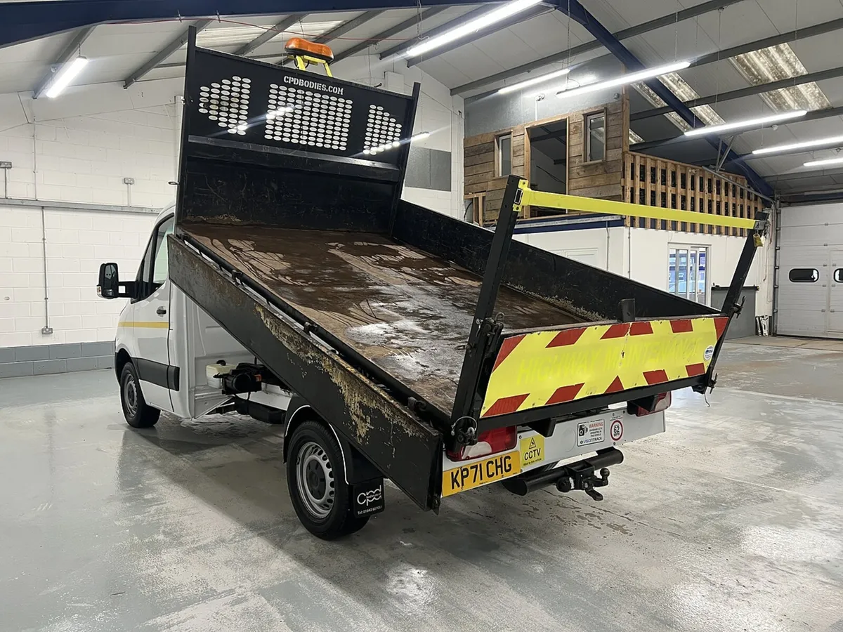 2021 Mercedes-Benz Sprinter Tipper Van - Image 4