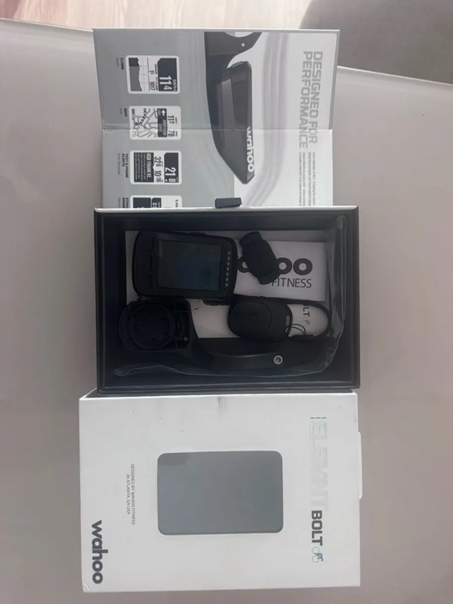 Wahoo ELEMNT Bolt V1 GPS Bike Computer, Brand new never used. In original box. - Image 4