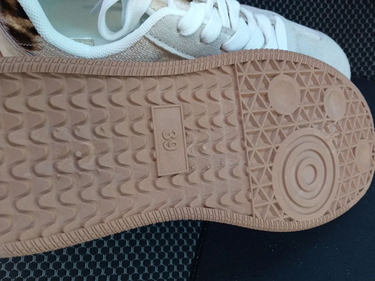 Runners - Image 2