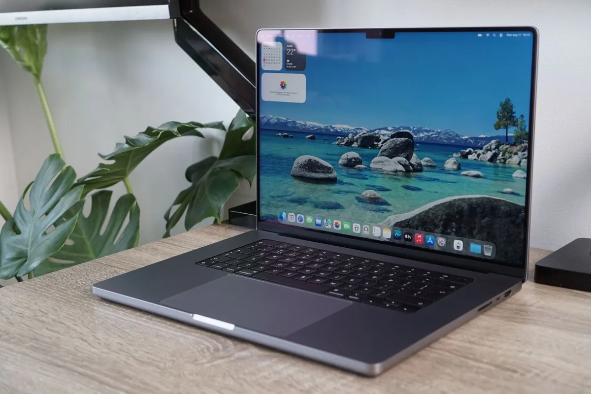 MacBook Pro 16" 32GB | 2021 | M1 Pro | 512GB | 91% - Image 1
