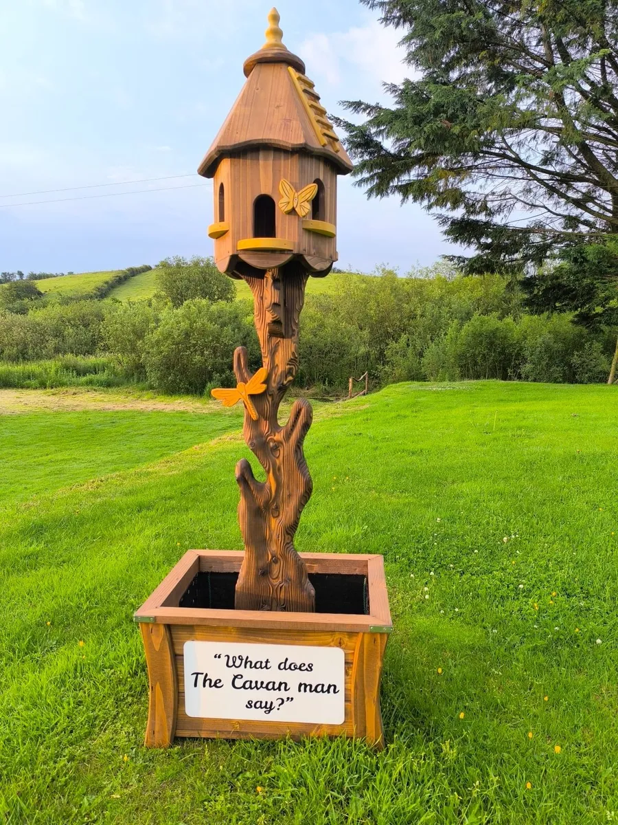 Bird  feeder with planter - Image 1