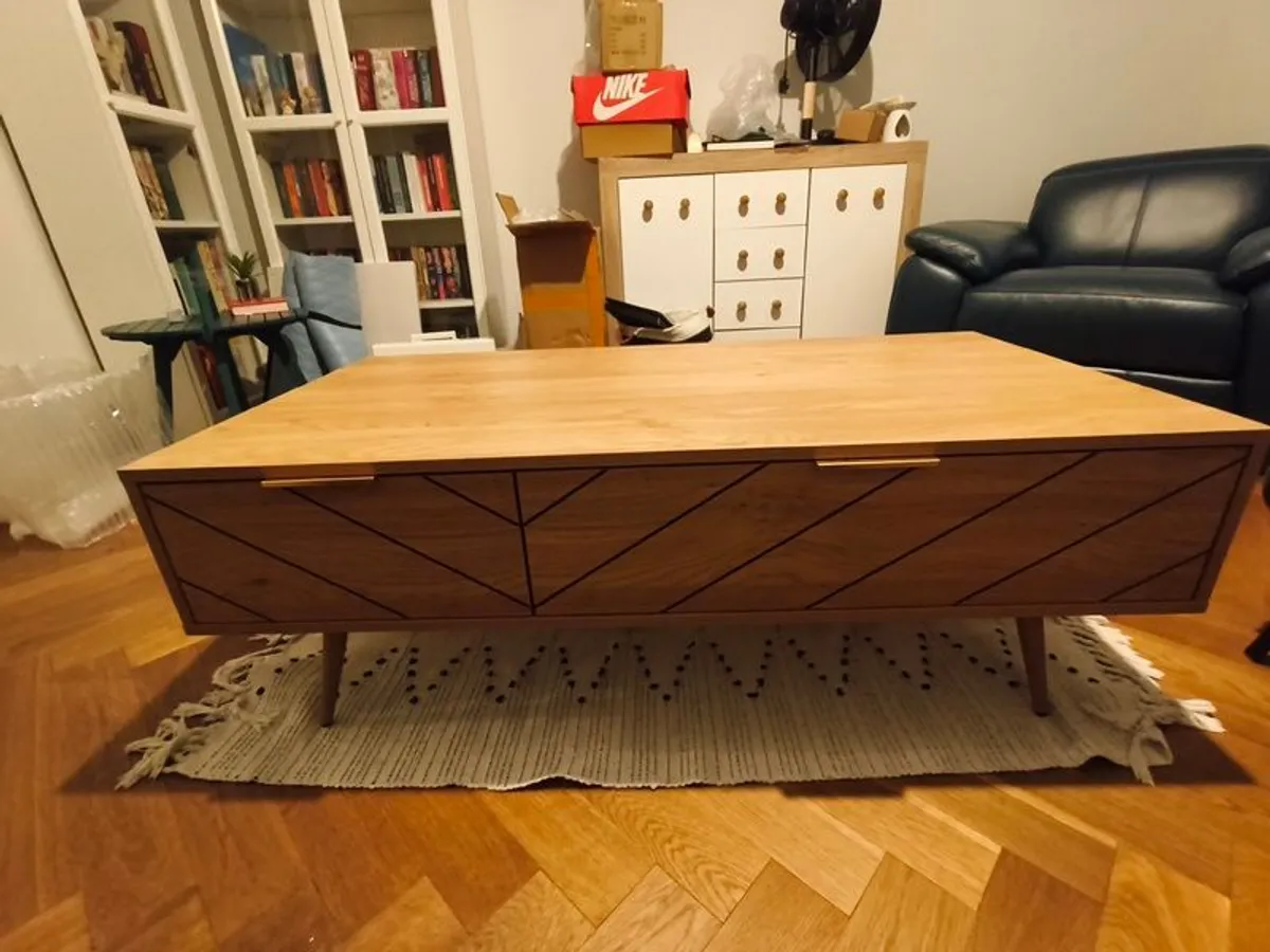 Coffee table brand new - Image 1