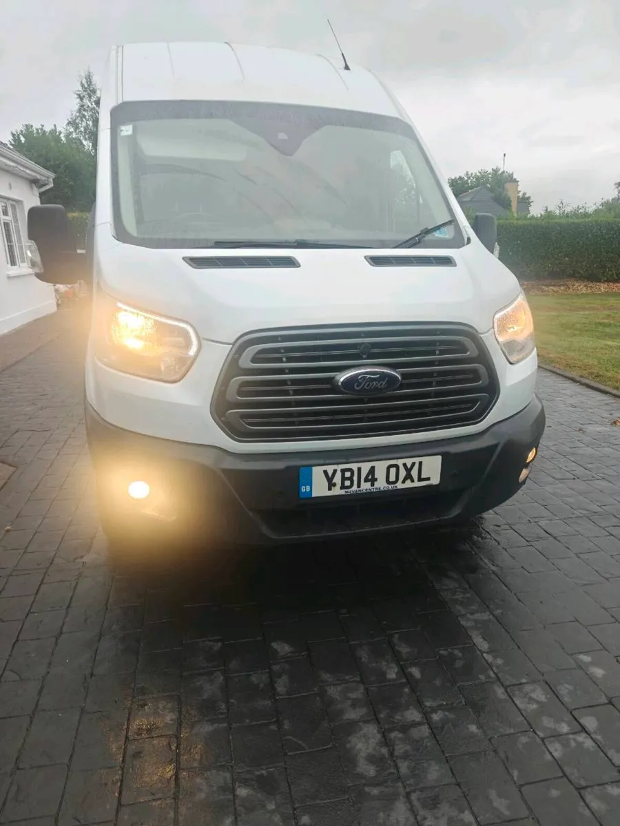 Ford  Transit - Image 2