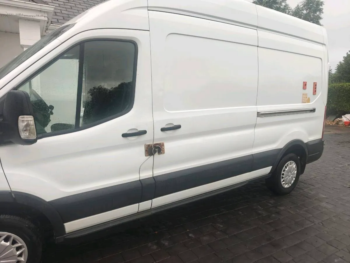 Ford  Transit - Image 3