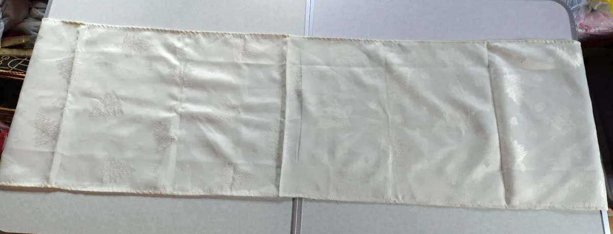 CHRISTMAS, TABLE RUNNER (USED). - Image 2