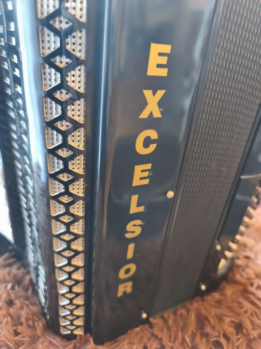 Excelsior 5-Row Chromatic Button Accordion with Bu - Image 2