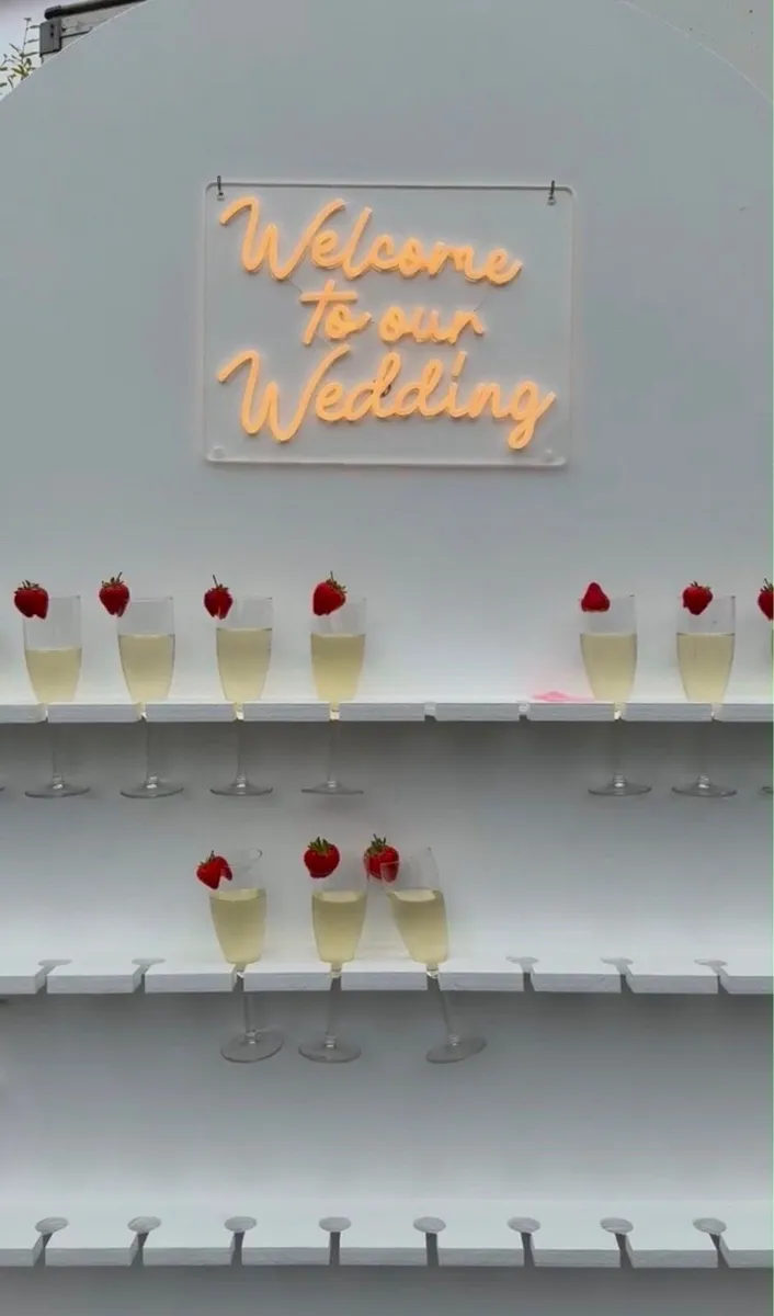 Prosecco wall - Image 3