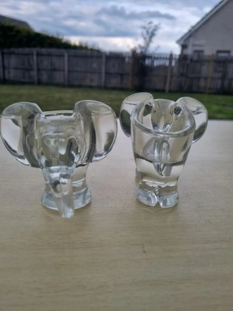 Vintage crystal elephant from Art Vannes - Image 3