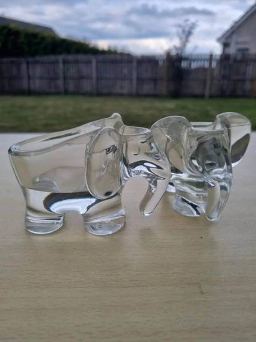 Vintage crystal elephant from Art Vannes - Image 4