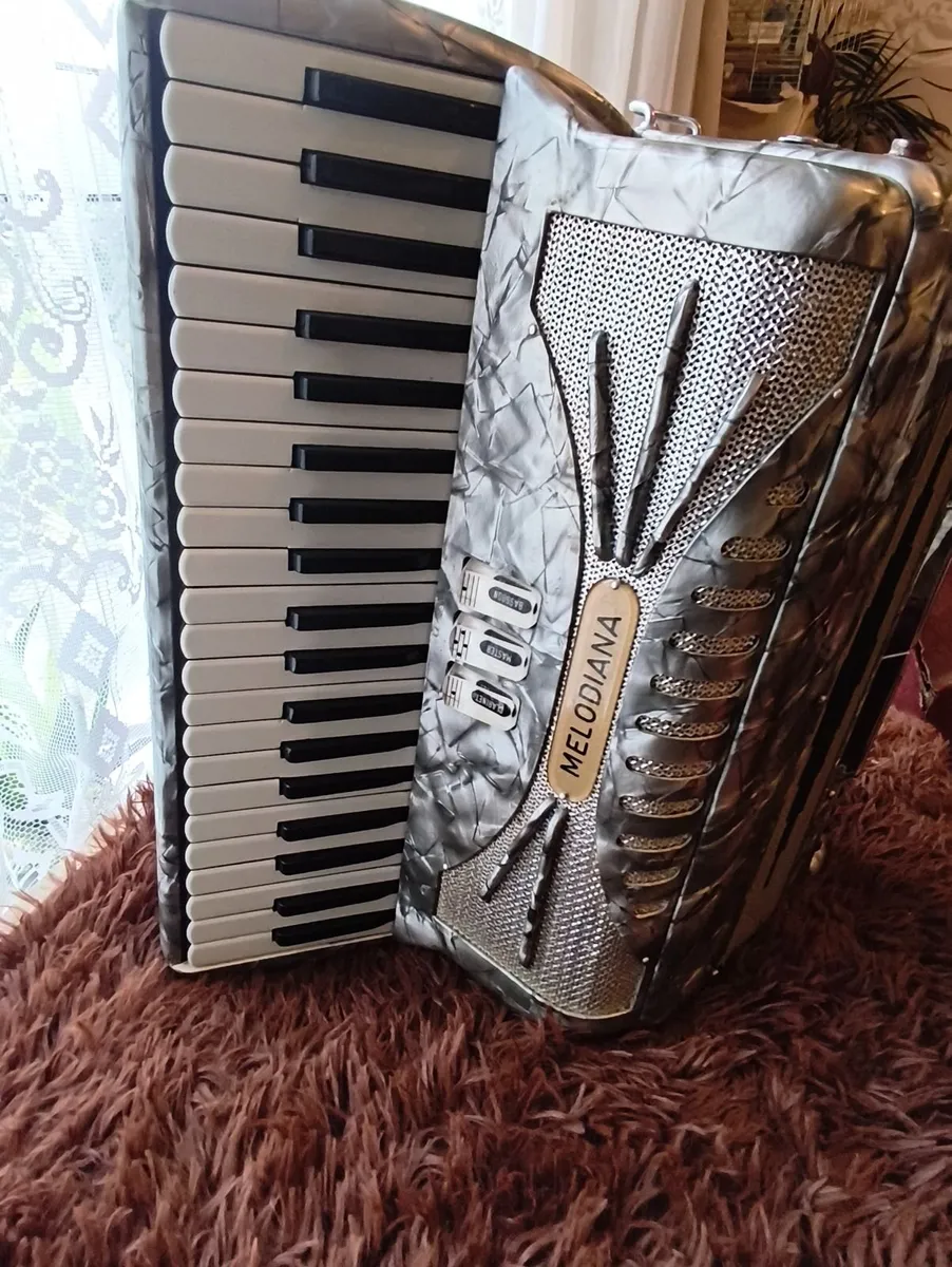 Vintage Melodiana 120-Bass Piano Accordion – Made - Image 1