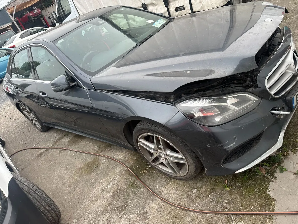 Mercedes-Benz E-Class 2013 Parts or Repair - Image 3