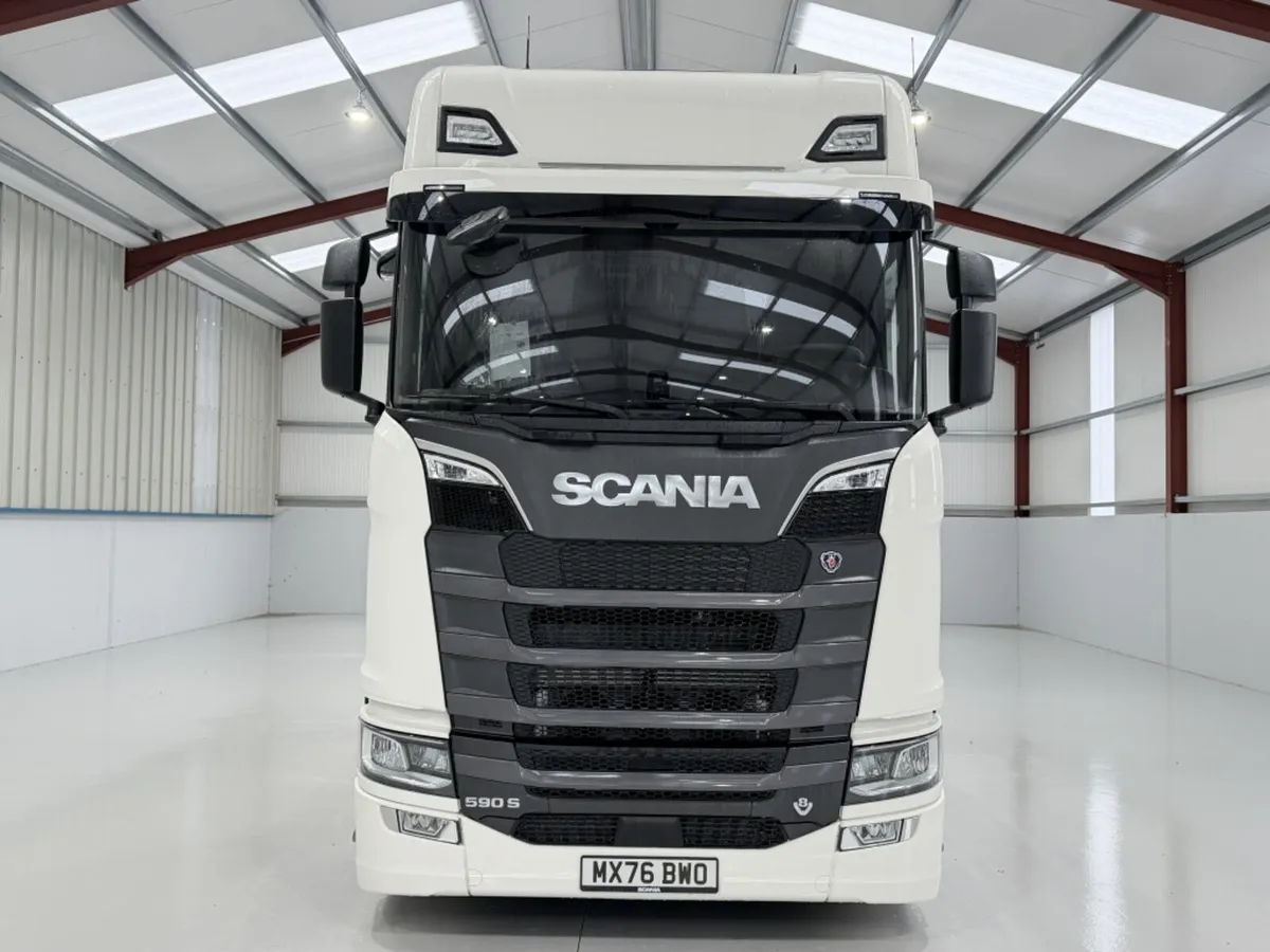 BRAND NEW SCANIA 590S HIGH SLEEPER CAB - Image 2