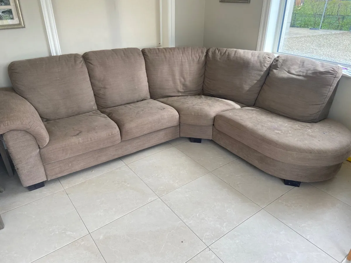 Couch - Image 2