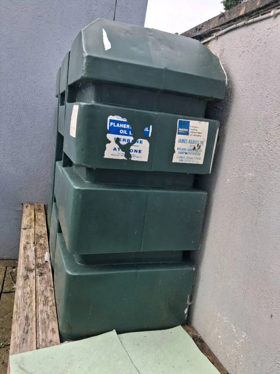 Oil tank - Image 2