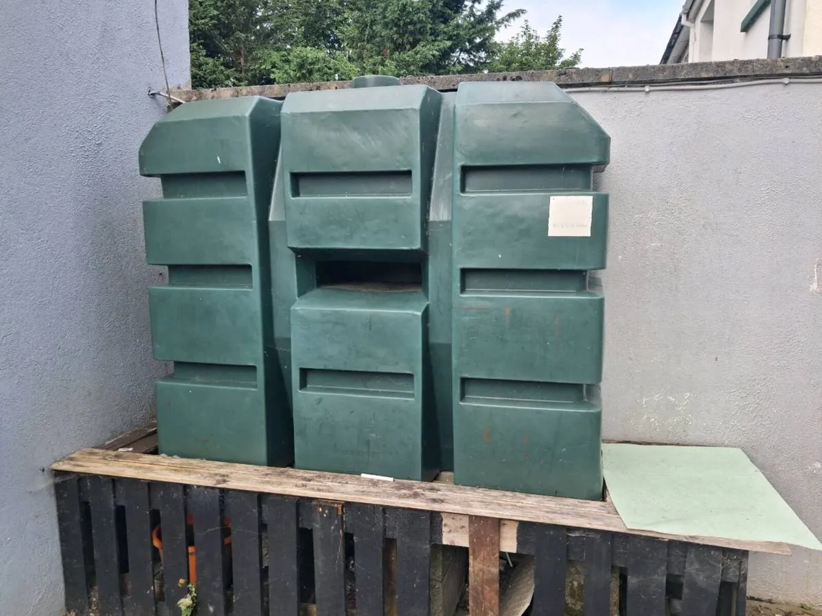 Oil tank - Image 3