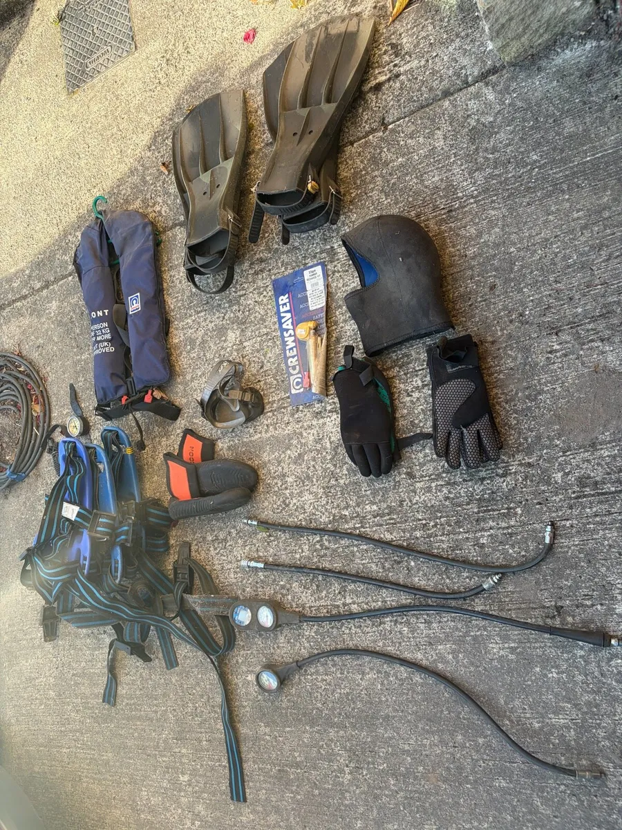 Diving Odds & Ends - Image 1