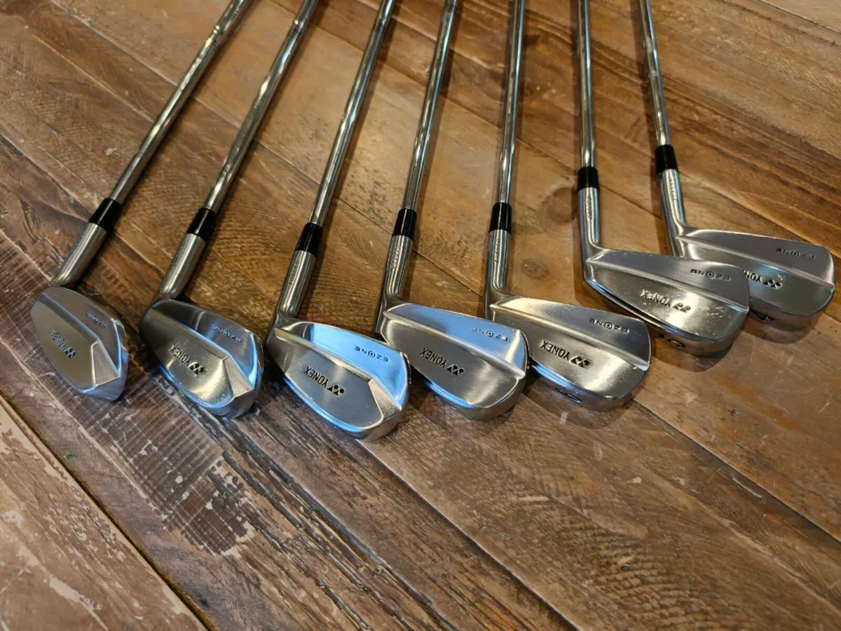 Full set/individual sale YONEX, SCOTTY, COBRA - Image 2