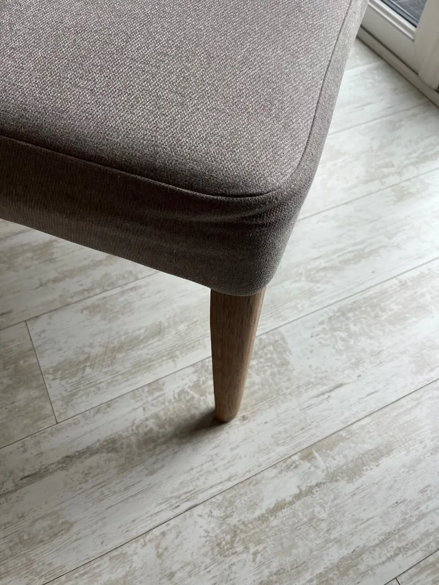 Dining chairs - Image 1