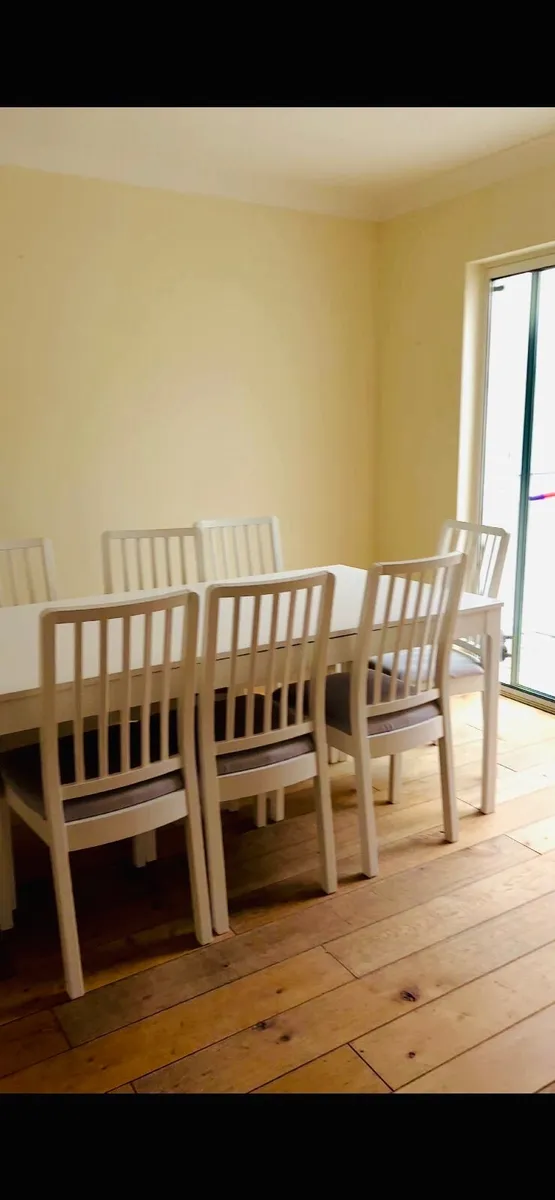 Dining Table & 6 Chairs - Image 1