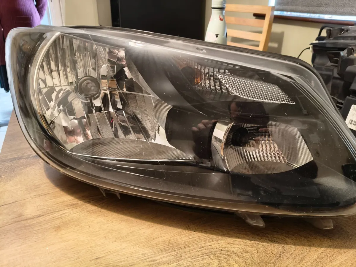 Mk3 Volkswagen Caddy Facelift Headlights - Image 4