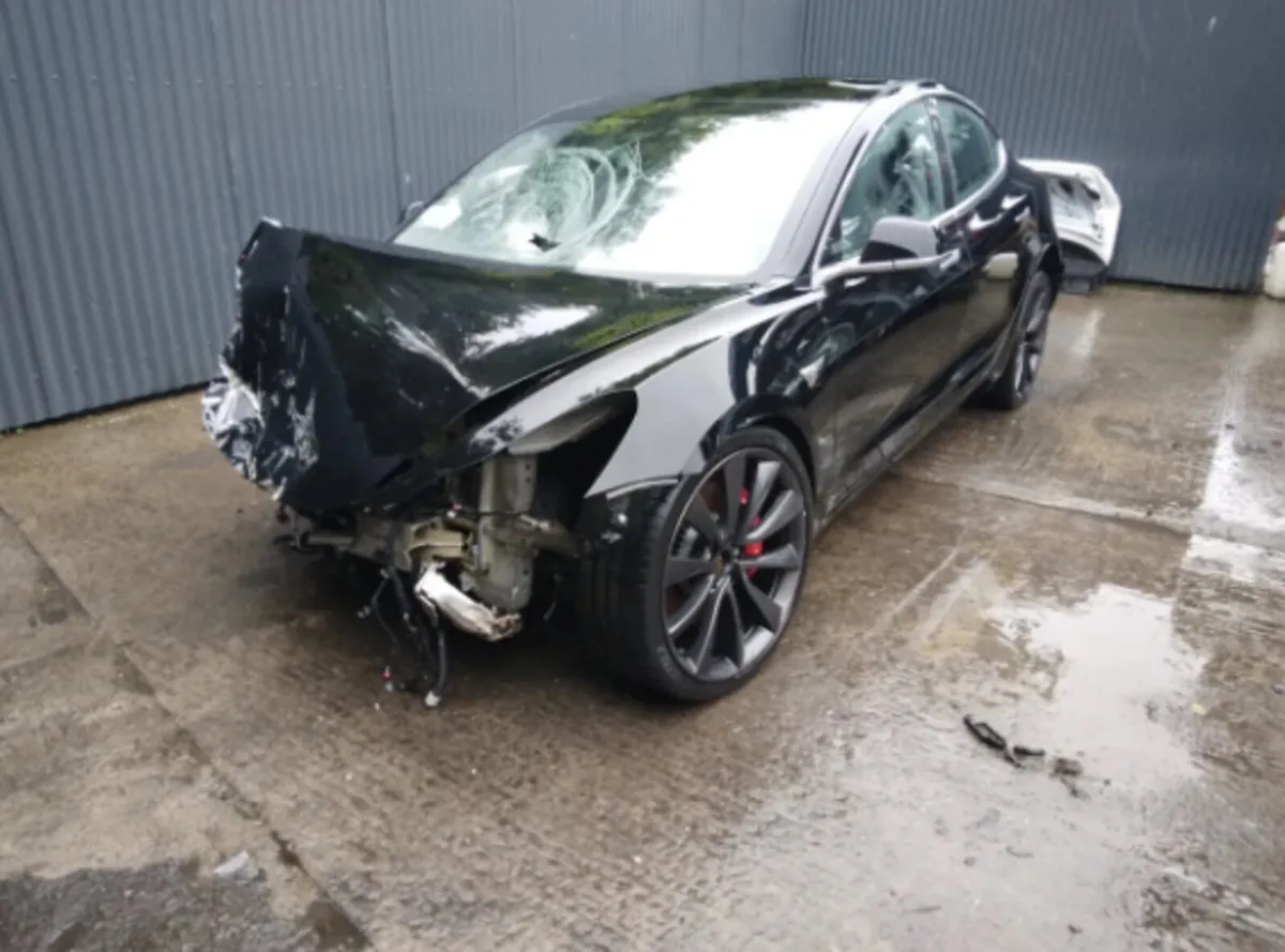 2017-2023 MK1 Tesla Model 3 For Breaking - Image 3
