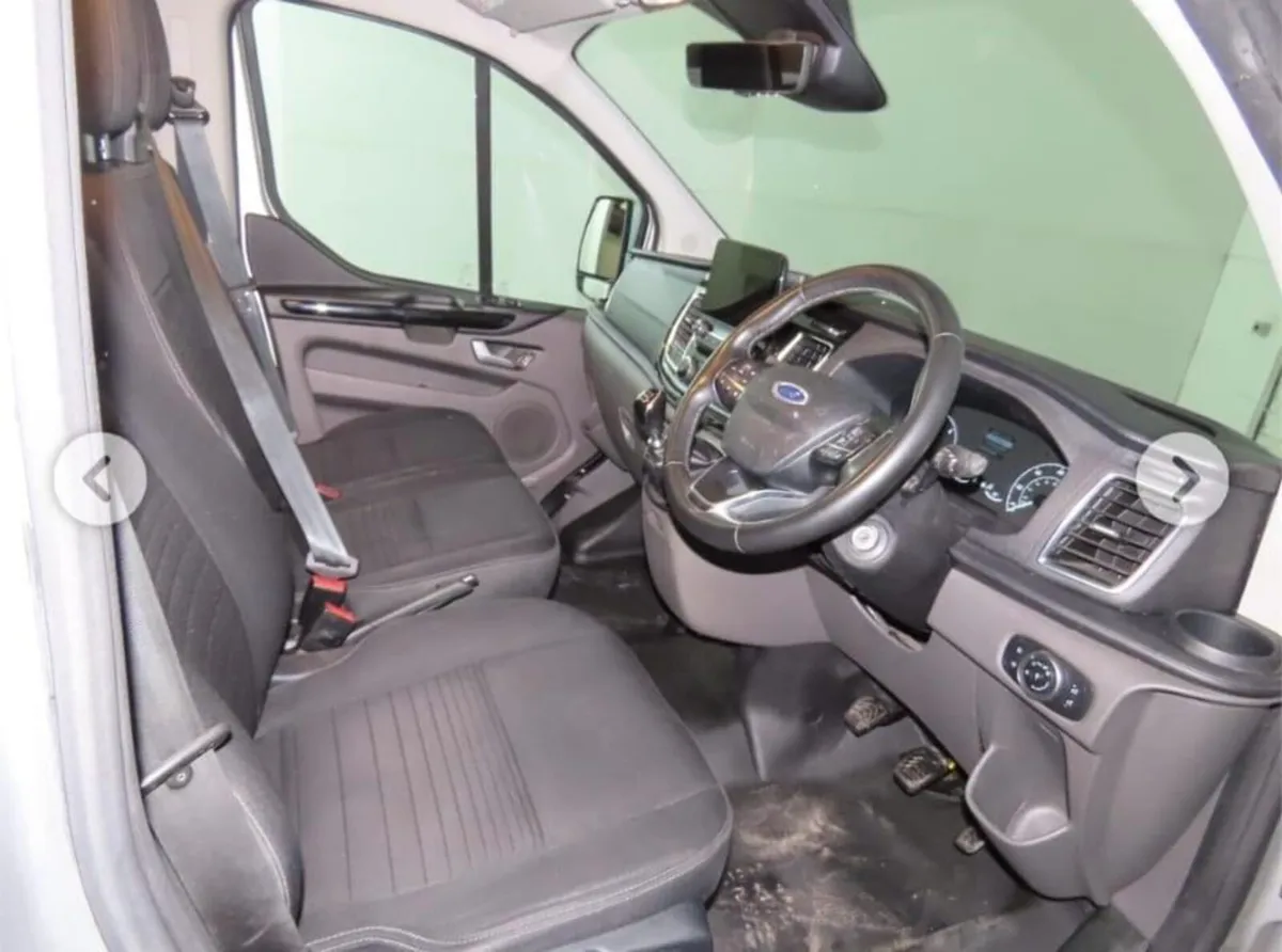 Ford Transit Custom 2023 - Image 3