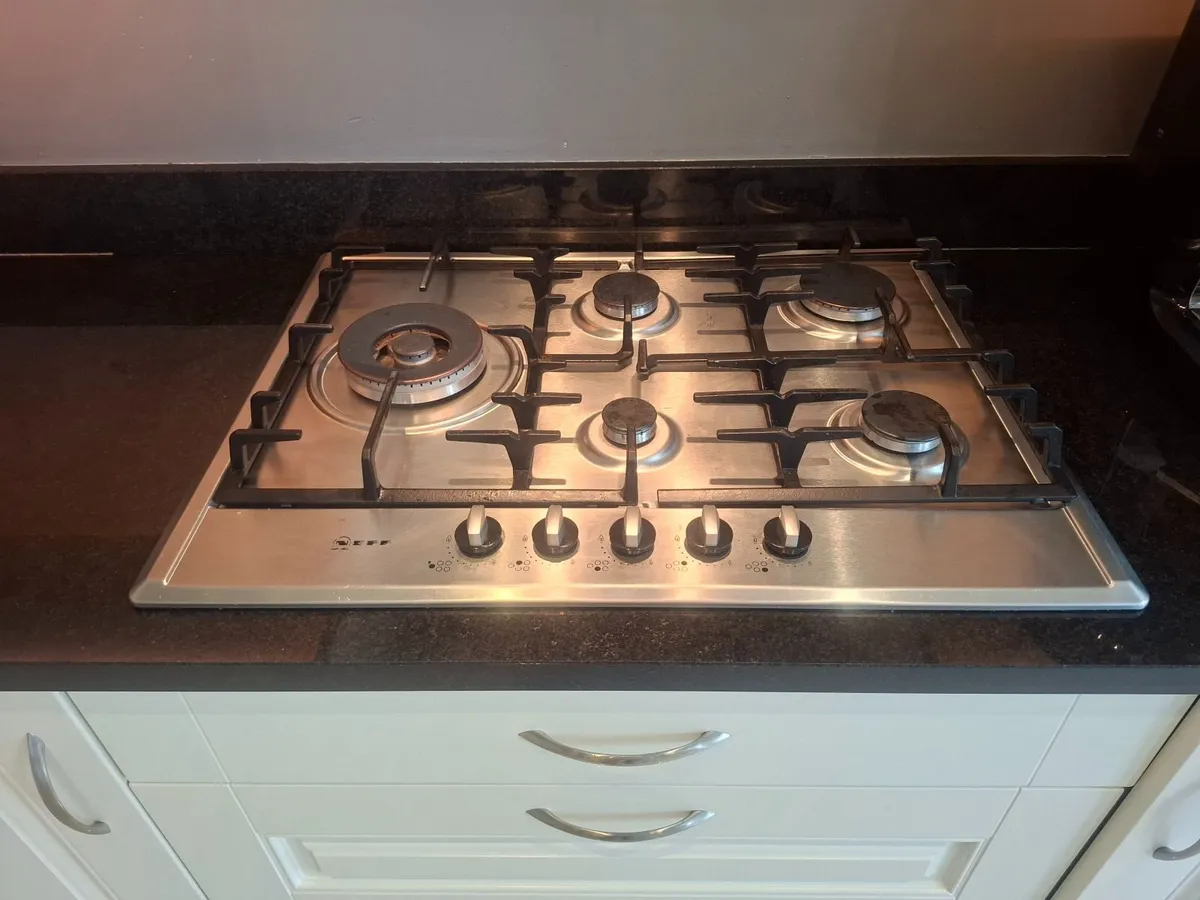Neff gas hob - Image 2