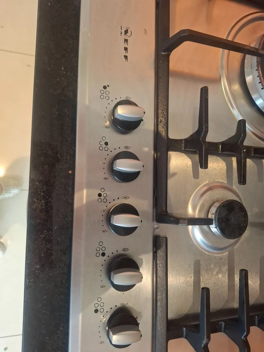 Neff gas hob - Image 4
