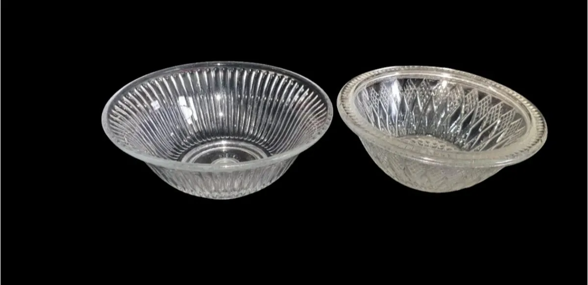 Beautiful Pair of Vintage Glass Serving Bowls - Image 3