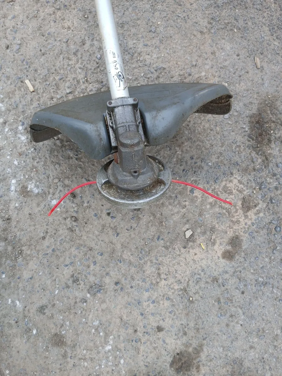 Honda gx35 4 stroke running 100-percent - Image 3