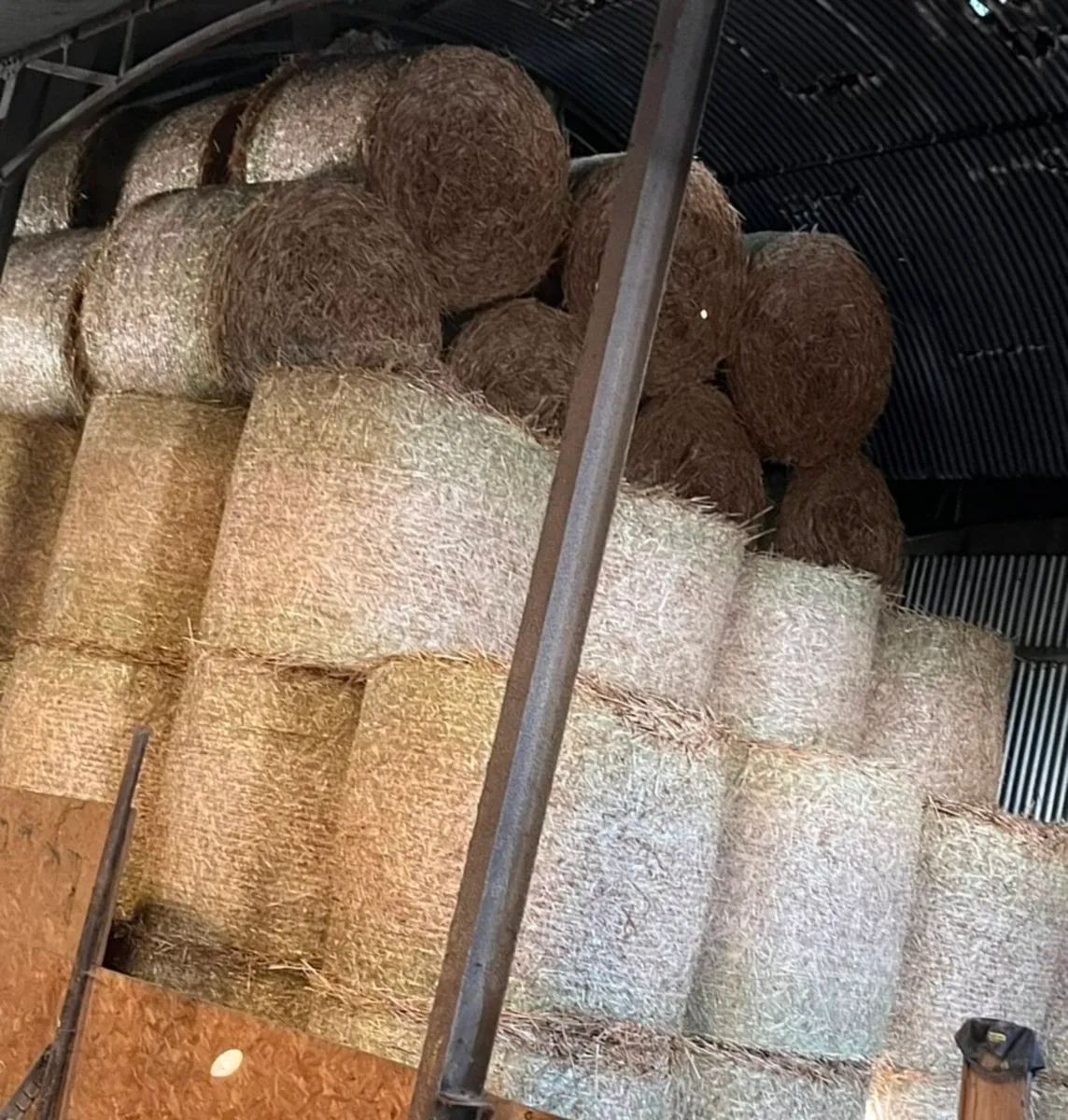 Straw for sale - Image 1