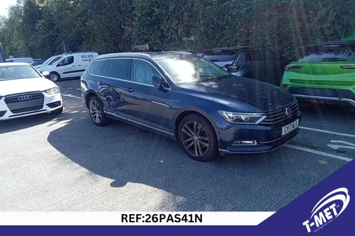 2017 VOLKSWAGEN PASSAT BREAKING FOR PARTS - Image 2