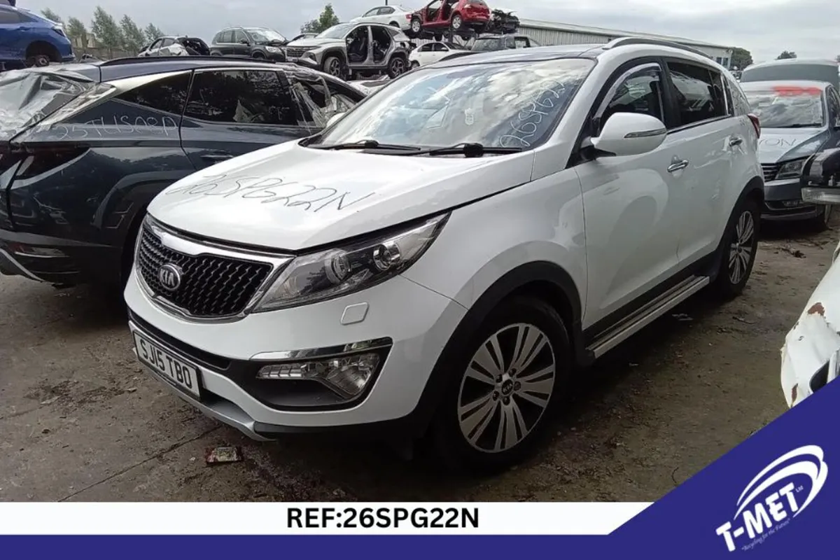 2015 KIA SPORTAGE BREAKING FOR PARTS - Image 1