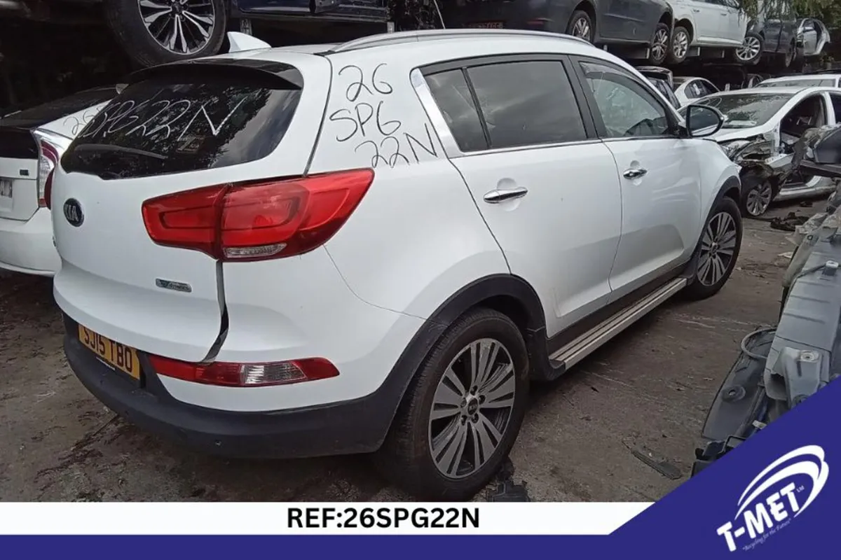 2015 KIA SPORTAGE BREAKING FOR PARTS - Image 4