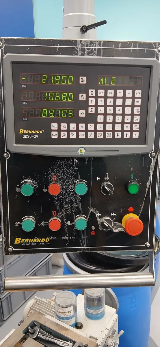 Milling Machine 3-Axis digital readout - Image 4