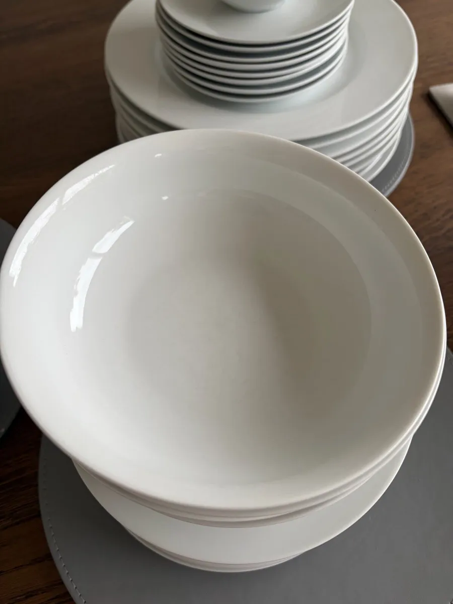 DERMA Simplicity White Dinnerware Set – 45 Pieces - Image 3
