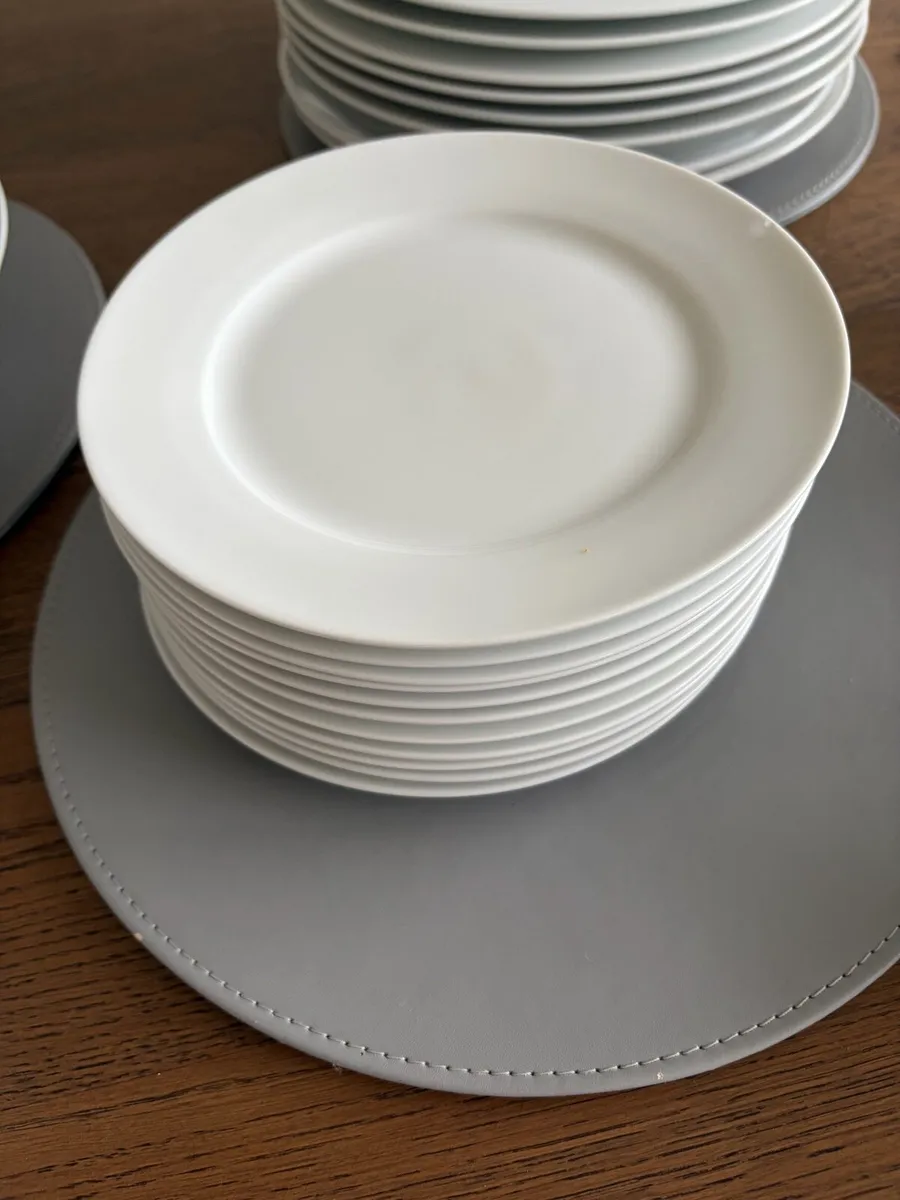 DERMA Simplicity White Dinnerware Set – 45 Pieces - Image 4