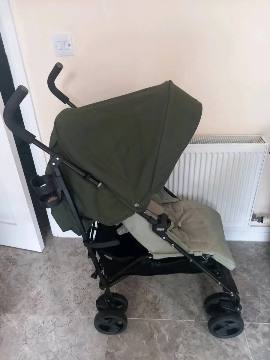 Mama a papa's Baby's buggy. No rain cover - Image 1