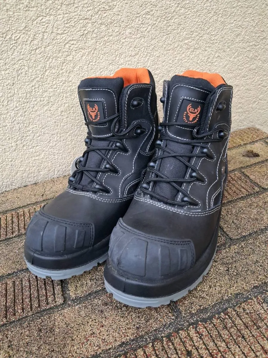 New ELK work boots - Image 1