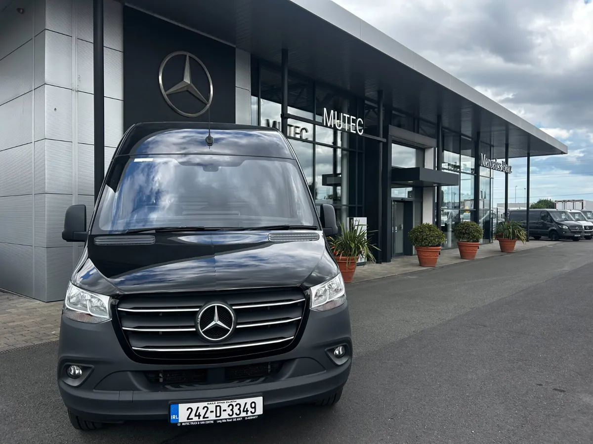 Mercedes-Benz Sprinter 2024 L3 - Image 2