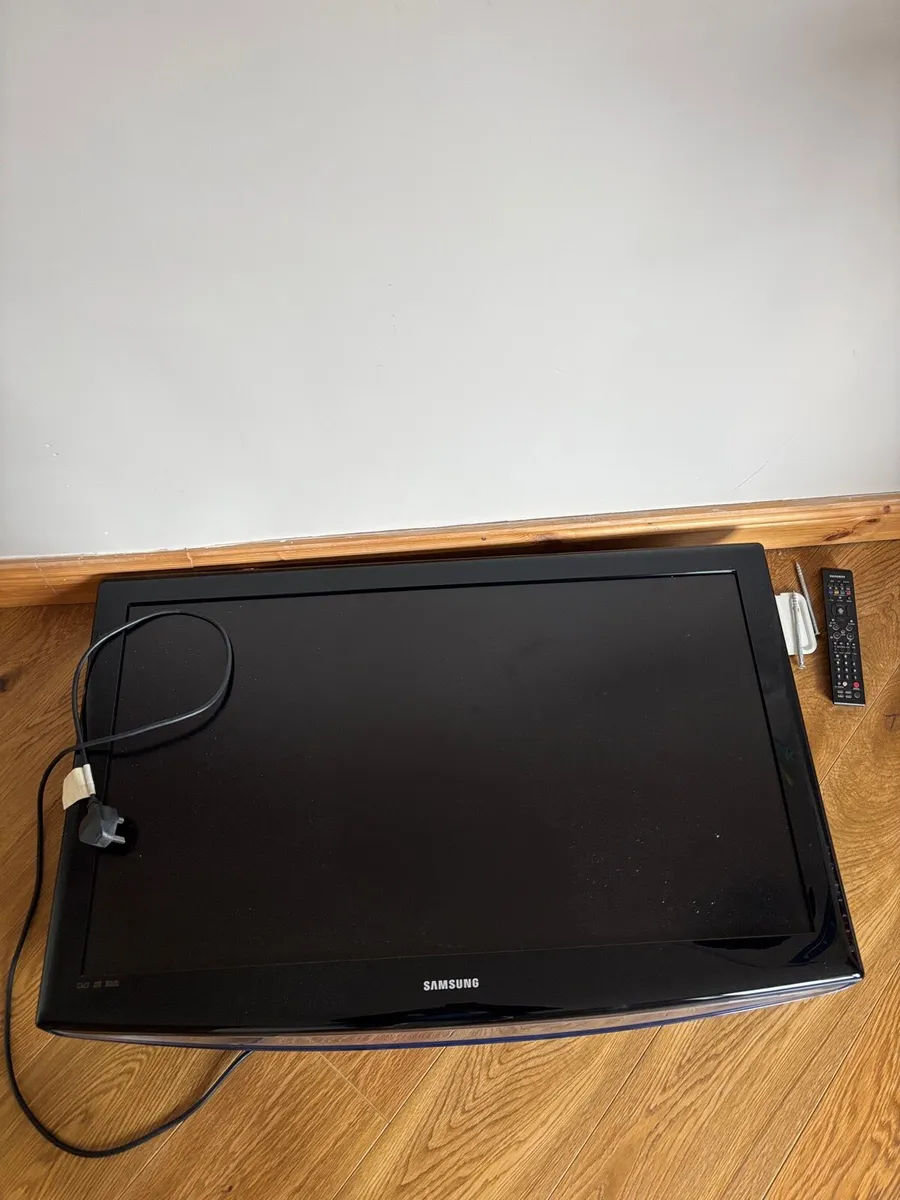 42 inch Samsung tv