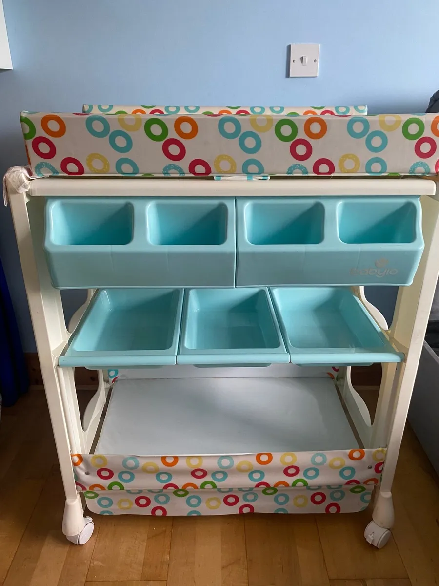 Baby changing table